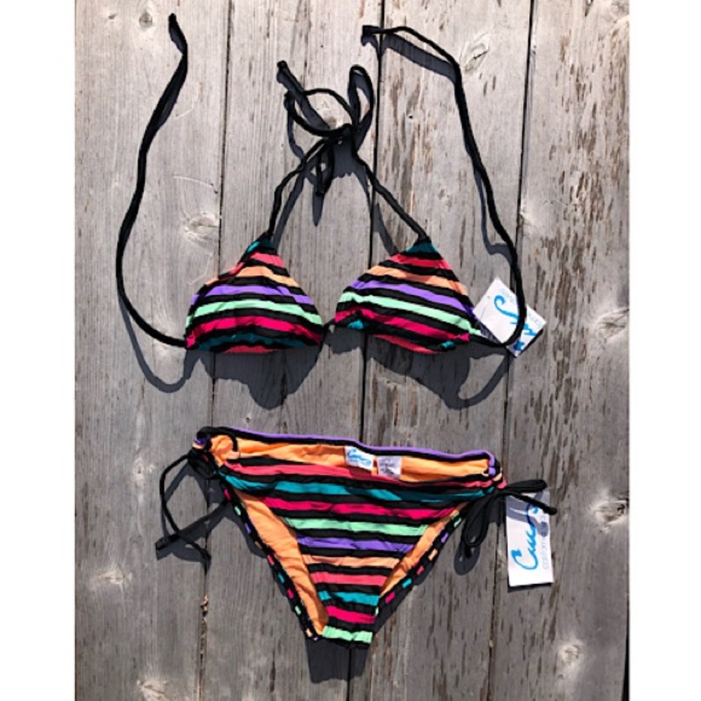 🌸 California Waves multi color bikini, size S. 🌸